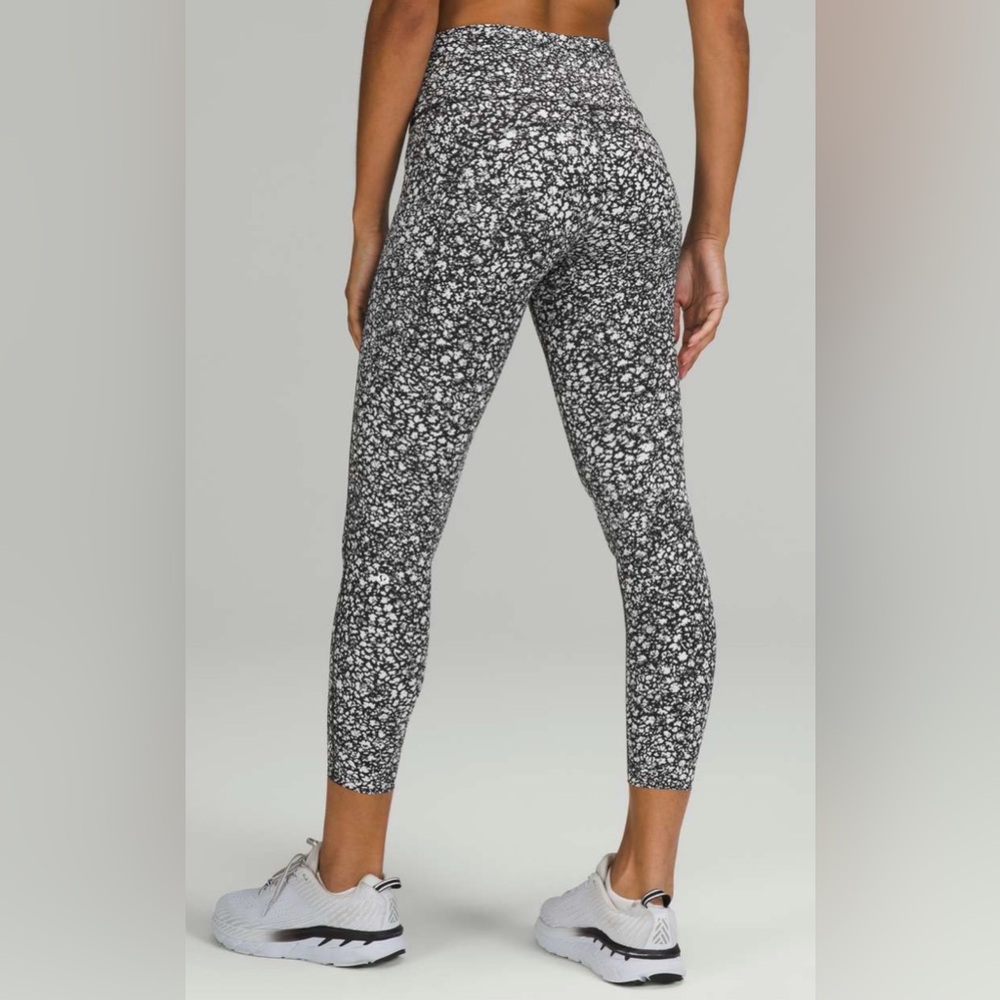NWOT Lululemon Fast and Free High-Rise Tight 25" *Nulux